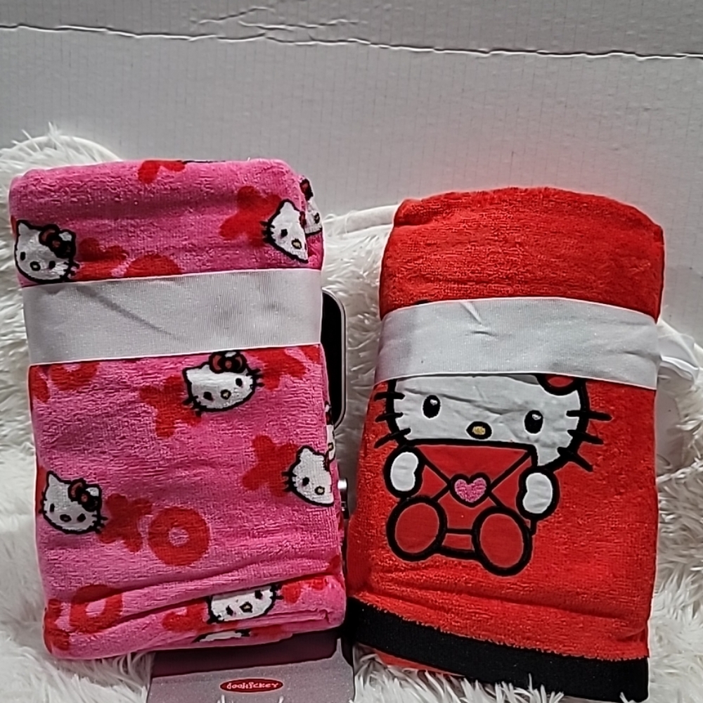 Hello Kitty  Valentine’s Kitchen Hand Towels 2x  (4 Total) Brand NEW With Tag